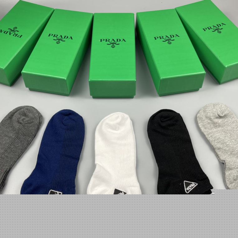 Pra*a socks